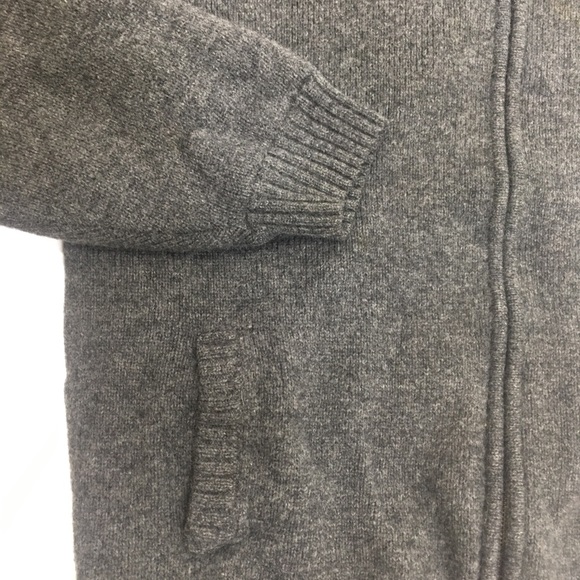 LL Bean Men’s Lamb Wool Full Zip Sweater - Picture 2 of 4